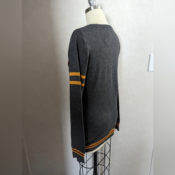 NWT Harry Potter Gryffindor Girls Cardigan - Picture 7 of 12
